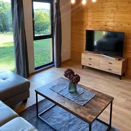 Chalet Tiny House & Ac